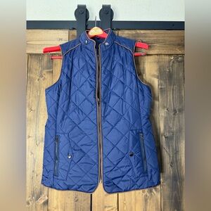 Quilted Navy Sleeveless Vest with Contrast Trim - Women